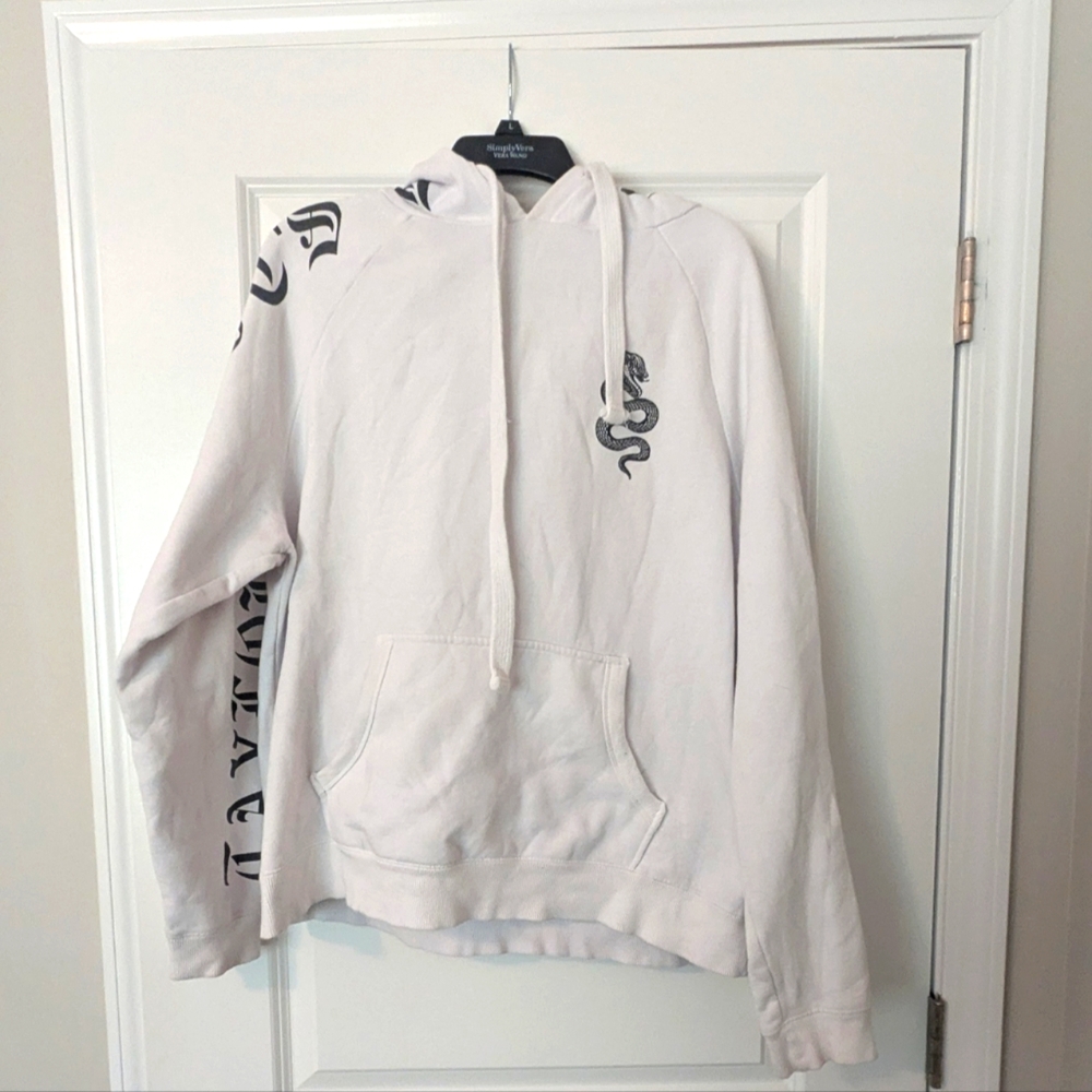 Taylor Swift white Reputation hoodie